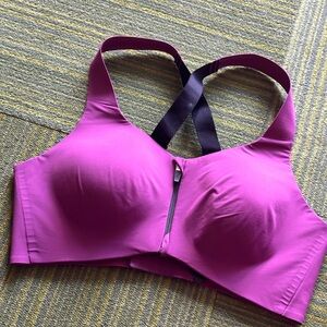 Knix catalyst sports bra zipper size 6/ 32/34DD  plum